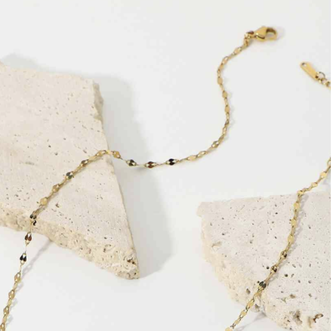 Inlaid Cubic Zirconia Dangling Moon Pendant Necklace