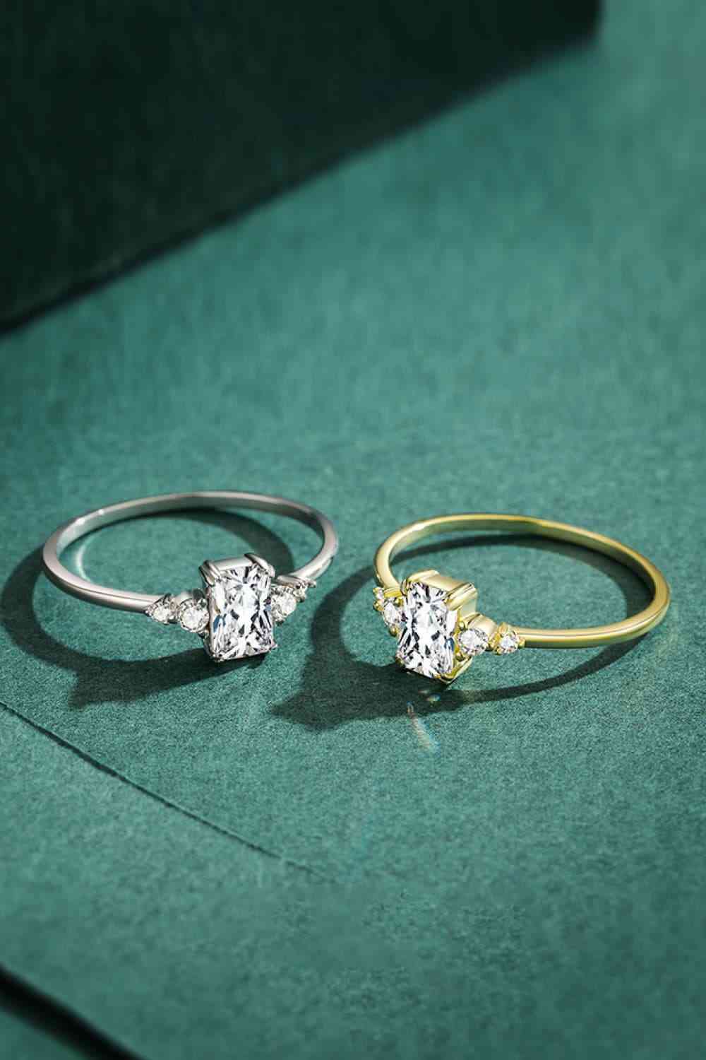Radiant Cut White Zircon Ring Gold/Silver