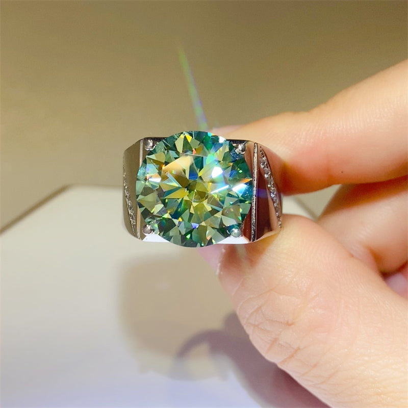 10 Carat Vivid Green Moissanite Signet Ring