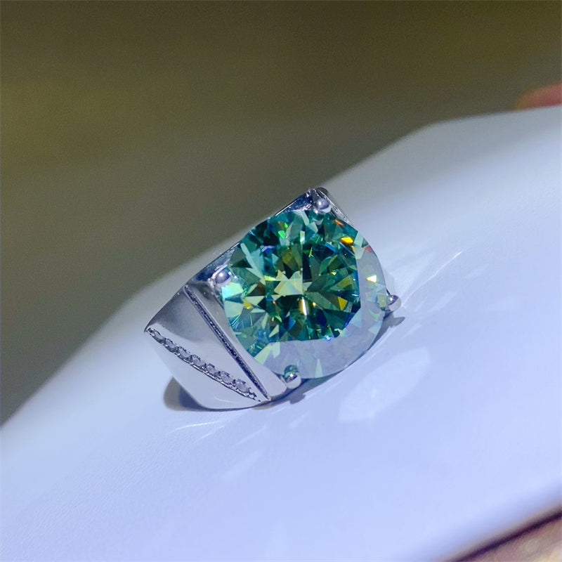 10 Carat Vivid Green Moissanite Signet Ring