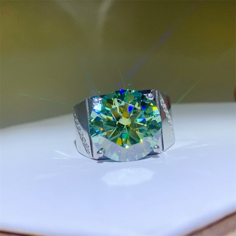 10 Carat Vivid Green Moissanite Signet Ring