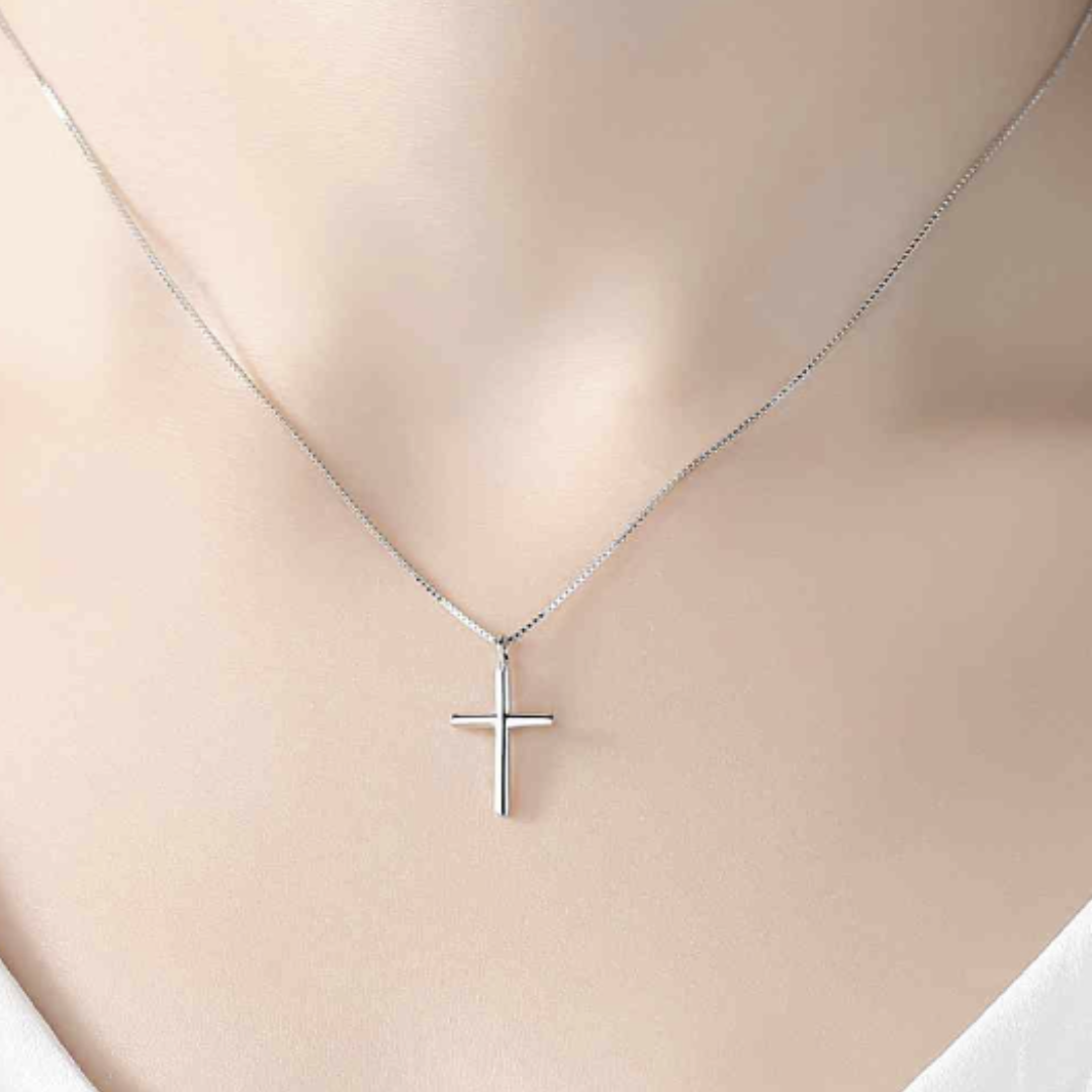 Small Silver Cross Pendant Necklace